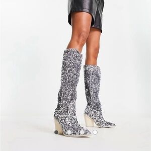 BNWO BOX 

Steve Madden Tyrus embellished western boots in silver SIZE 9.5